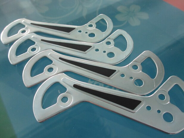 टोंटी बैग प्लास्टिक बैग लेबलिंग मशीन फ्लैट सतह के लिए अर्ध स्वचालित