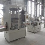 संक्षारक तरल के लिए स्वचालित कोण गर्दन बोतल भरने कैपिंग लाइन