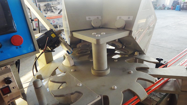 कैपिंग के लिए टर्निंग प्लेट.jpg