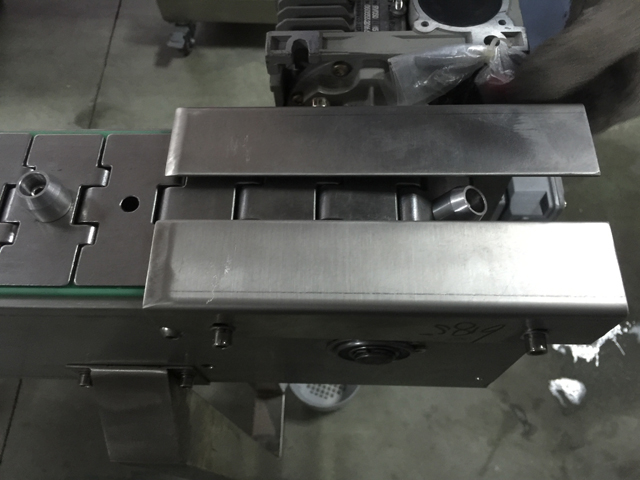 स्वचालित कैप्स गिरना.jpg