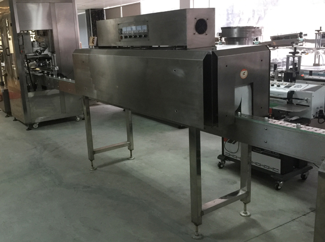 कैप्स सीलिंग लाइन सिकुड़ना.jpg