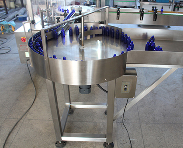 टर्नटेबल बोतलें.jpg