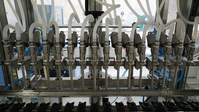 भरने मशीनरी गुरुत्वाकर्षण.jpg