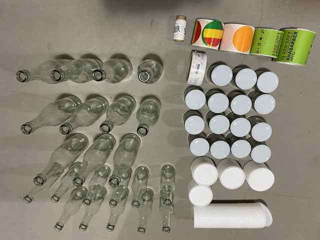 बोतलें रोल लेबल ढक्कन नमूने.JPG