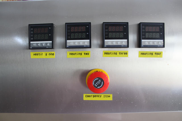 कैपिंग मशीन लिफ्टिंग के साथ (4).JPG