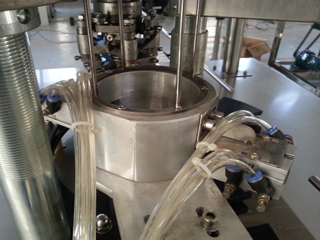 कैपिंग हेड.jpg