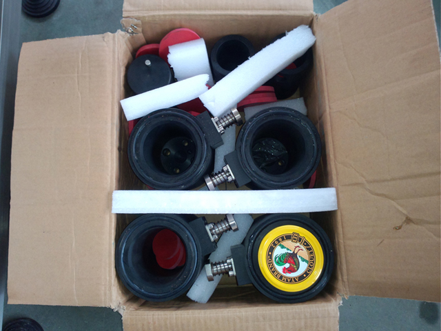 विभिन्न बोतलों के लिए कैपिंग हेड्स मोल्ड्स.jpg