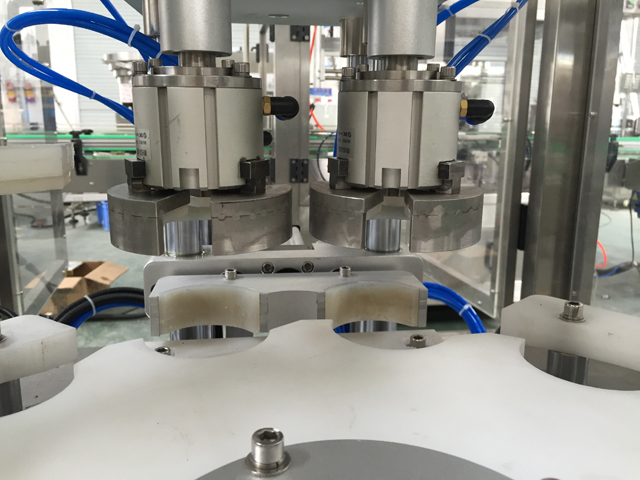 वैक्यूम कैपिंग मशीन.jpg