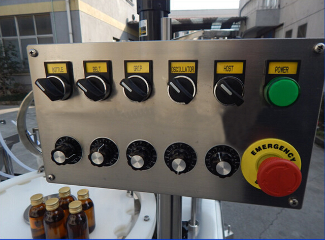 buttons for capping machine कैपिंग मशीन को नियंत्रित करने वाला बटन.jpg