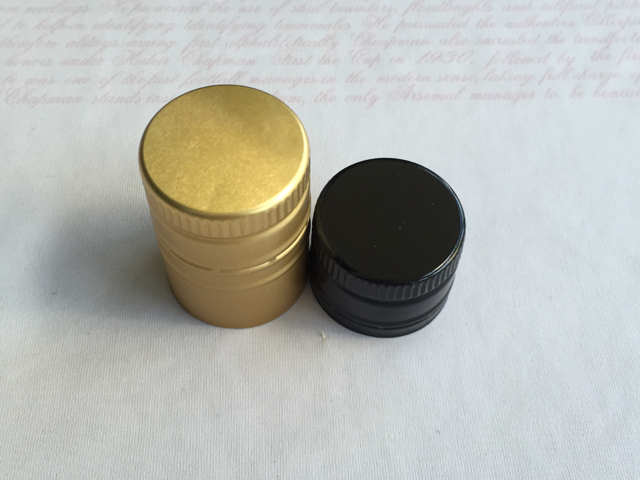 screw caps धातु टोपियां.jpg