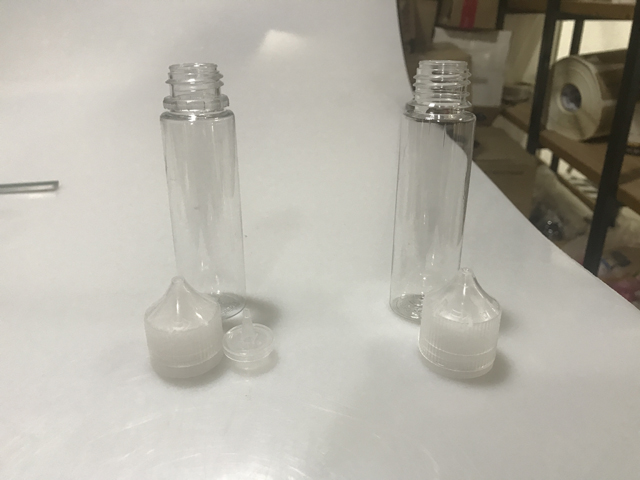 बोतलें ई सिगार.JPG