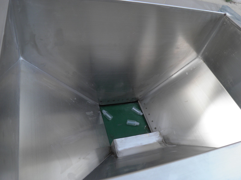 E liquid unscrambler for filling capping line ई लिक्विड के लिए बोतल अनस्क्रैम्बलर.jpg