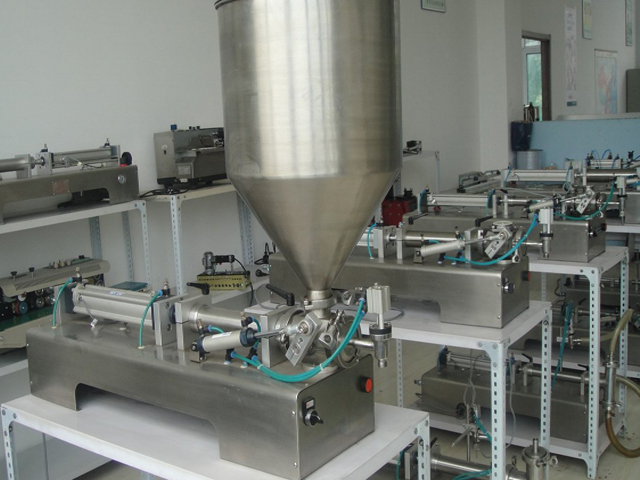 horizontal filling machine for both liquid and paste क्रीम और तरल भरने की मशीन.jpg