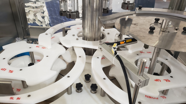 स्क्रू कैपिंग उपकरण.jpg