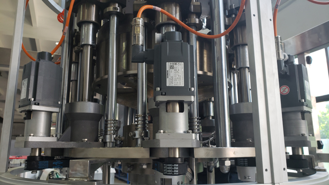 8 heas स्क्रू कैपिंग.jpg