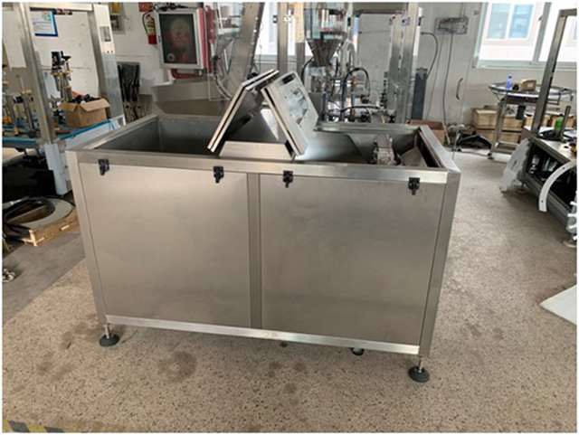 बोतलें खोलना.jpg