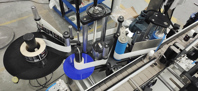 लेबलिंग स्टीकर मशीन.JPG