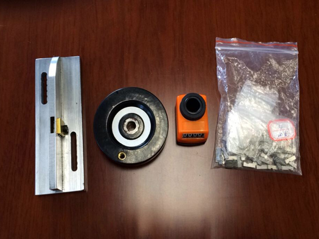 cutter mould for ultrasonic sealing machine अल्ट्रासोनिक ट्यूब सीलिंग मशीन के लिए मोल्ड और कटर (1).jpg