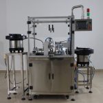 मोनोब्लॉक छोटी बूंद बोतल ट्यूब भरने प्लगिंग कैपिंग मशीन