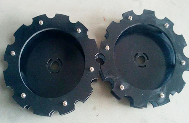 कैपिंग मशीनरी के लिए कैप्स.jpg