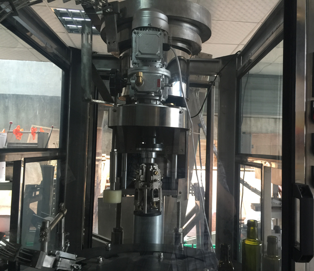 रोप कैपिंग मशीनरी के अंदर.jpg