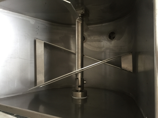 air guage for filling machines connected with air compressor सटीक भरने की मात्रा के लिए वायु गेज.jpg