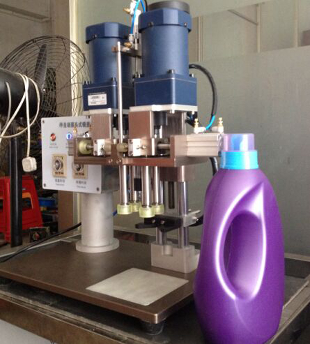 clear pictures for screw capping machinery स्क्रू कैपर मशीनरी.jpg