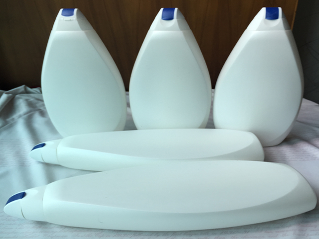 लेबलिंग मशीन अर्ध स्वचालित नमूने.jpg