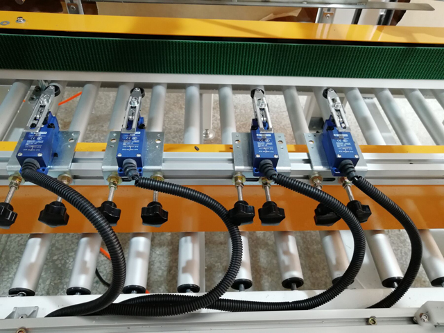 गोंद स्प्रे स्विच.jpg