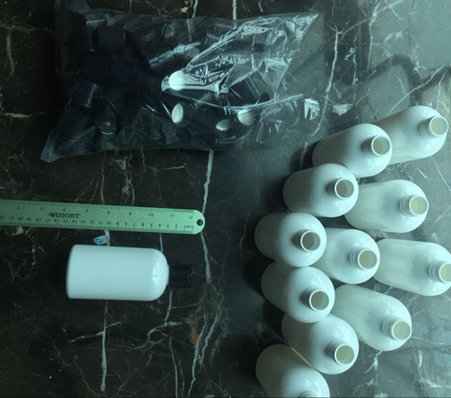 बोतल के नमूने एंड्रयू स्टोन 20160504 (5).jpg