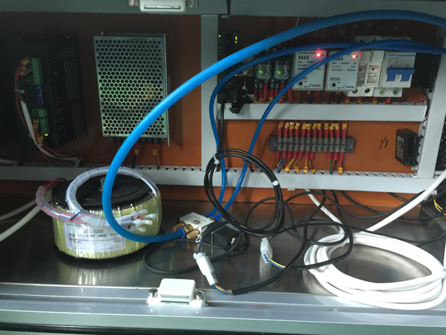 लेबलिंग मशीनरी के लिए इलेक्ट्रिक घटक.jpg